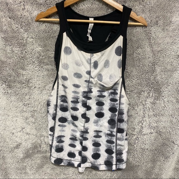 Lululemon Run For Your Money Tank - Picture 2 of 11